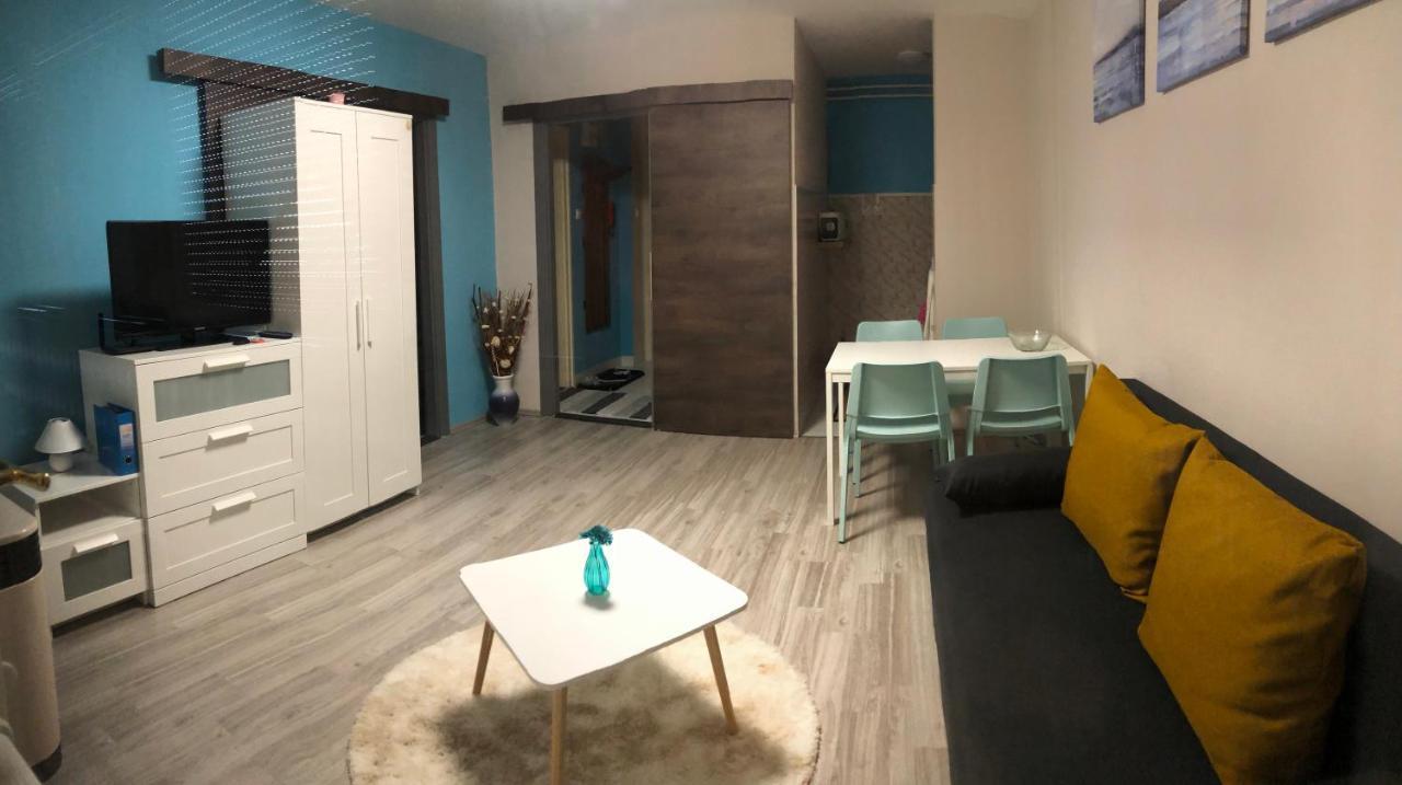 Happy Bunnies Apartman I - Gunarasfurdo Dombóvár Esterno foto